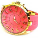 Ρολόι με καουτσούκ λουράκι