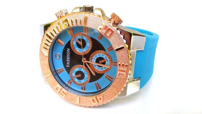 Rubber wrist watch