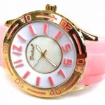 Ρολόι με καουτσούκ λουράκι