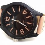 Ρολόι με λουράκι δερματίνης