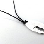 Κολιέ με κορδόνι, Claw