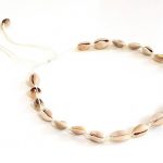 Κοντό κολιέ με κοχύλια