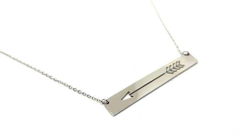 Steel necklace with arrow