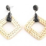 Ψάθινα σκουλαρίκια με στρας