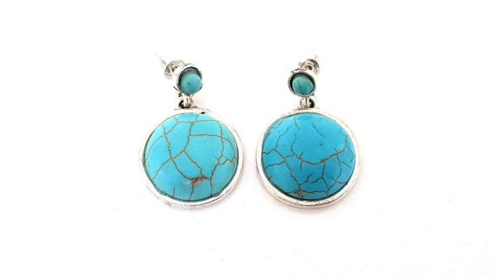 Hanging earrings with turquoise chalice stones