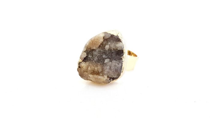 Ring with natural stone agate