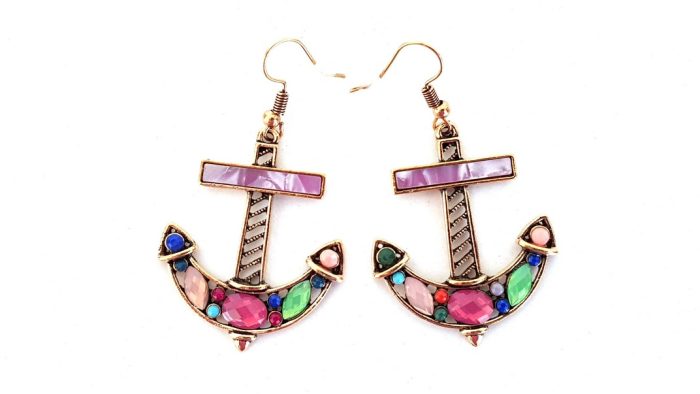 Hanging multicolored earrings in the shape of anchor