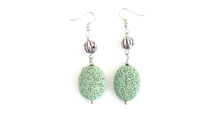 Hanging earrings with volcanic stones
