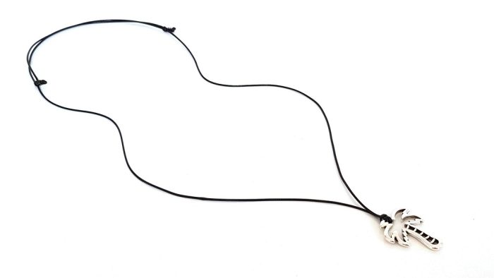 Necklace with string and metal element