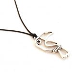 Κολιέ με κορδόνι και μεταλλικό στοιχείο