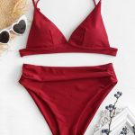 Μαγιό μπικίνι με ρυθμιζόμενες τιράντες