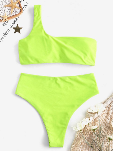 Bikini swimsuit strapless with one shoulder.