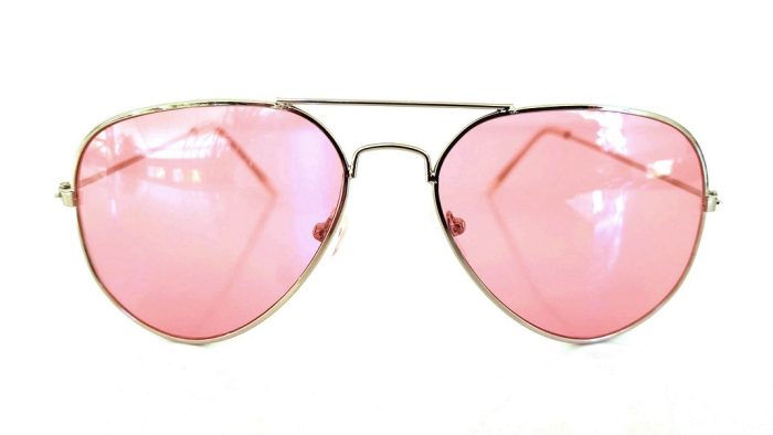 Sunglasses with fuchsia lens