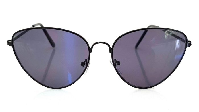 Cat-eye sunglasses