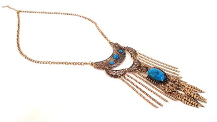 Μακρύ κολιέ σε boho στυλ