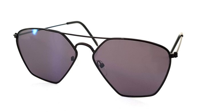 Sunglasses in aviator style