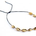 Κοντό κολιέ με κοχύλια