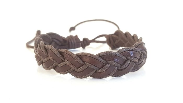 Men's leather bracelet