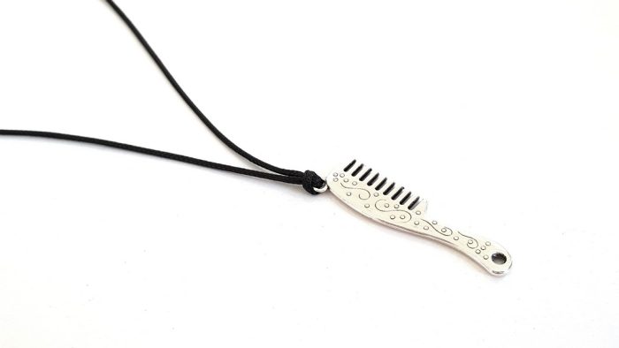 Necklace with comb