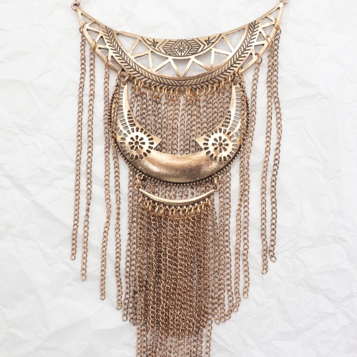 Boho necklace with metal fringes