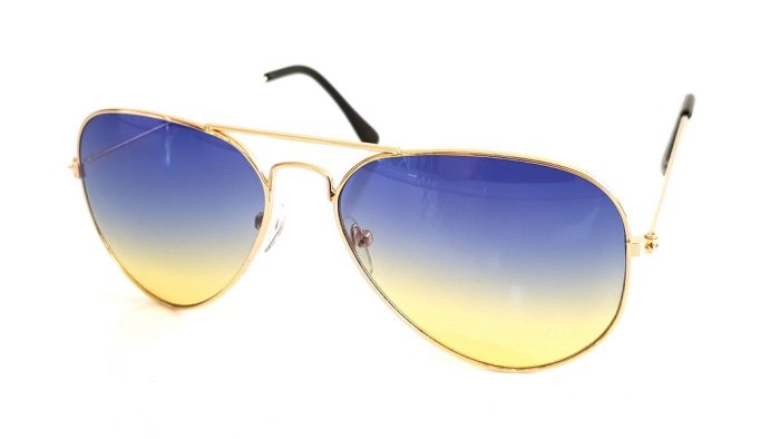 Sunglasses with transparent lens