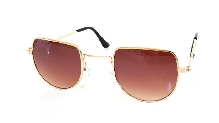 Sunglasses with rounded frame