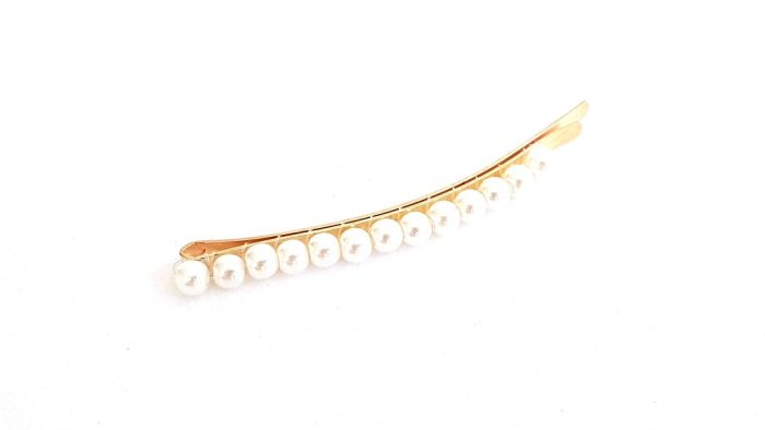 Hair clipper with pearls