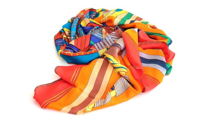 Large satin scarf with silk