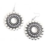 Ασημί στρογγυλά σκουλαρίκια