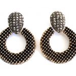 Μεταλλικά σκουλαρίκια με στρας