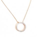 Κοντό ατσάλινο κολιέ με στρας