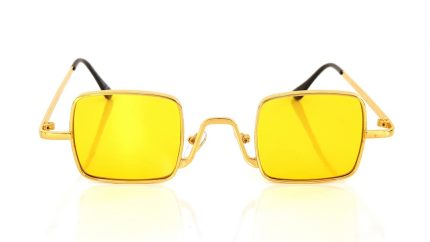 Γυαλιά ηλίου με τετράγωνους φακούς