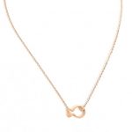 Κοντό κολιέ με ψάρι