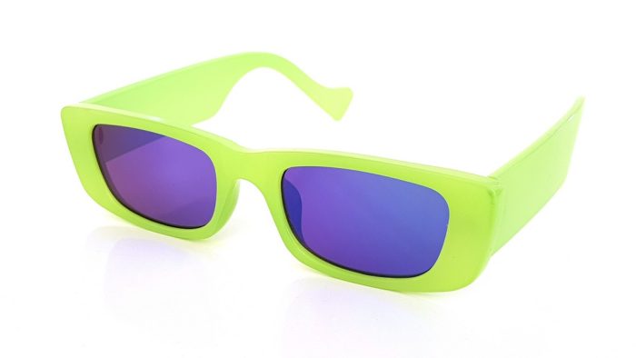 Sunglasses with rectangular lenses