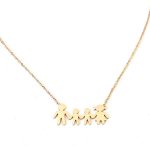 Κοντό κολιέ με οικογένεια