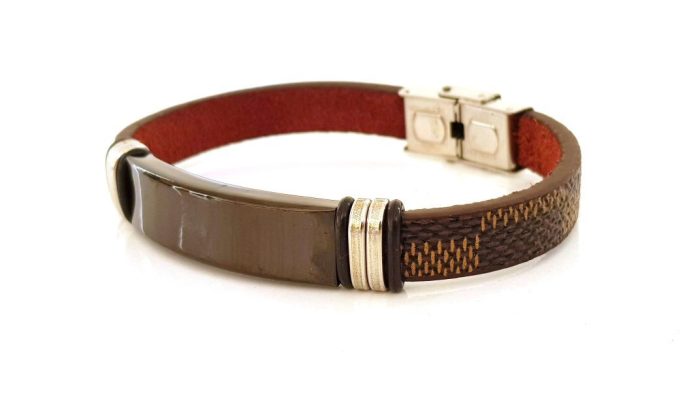 Identity bracelet with leather and steel