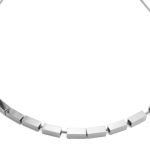 Κοντό ατσάλινο κολιέ με κυβικές χάντρες