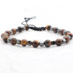 Μακραμε βραχιόλι με χάντρες αιματίτη