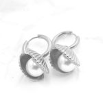 Ατσάλινα σκουλαρίκια κοχύλι με πέρλα