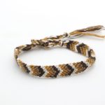 Πλεκτό βραχιόλι