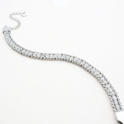 Ατσάλινο βραχιόλι ριβιέρα, αλλιώς και tennis bracelet, σε ασημί χρώμα