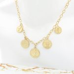 Ατσάλινο γυναικείο κολιέ με φλουριά και νομίσματα