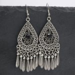 Κρεμαστά boho σκουλαρίκια Miran με κρεμαστά στοιχεία