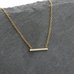 Ατσάλινο κολιέ με γραμμή από στρας