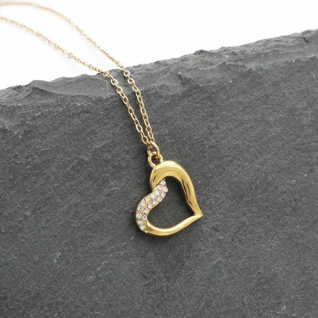 χρυσό κολιέ με καρδιά και στρας χρυσό κολιέ με καρδιά και στρας