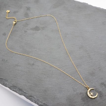 χρυσό κολιέ με φεγγάρι και αστέρι