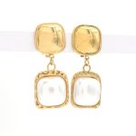 Κρεμαστά ατσάλινα σκουλαρίκια με κούμπωμα κλιπ και πέρλα