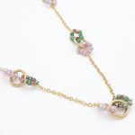 μακρύ ατσάλινο κολιέ με χάντρες